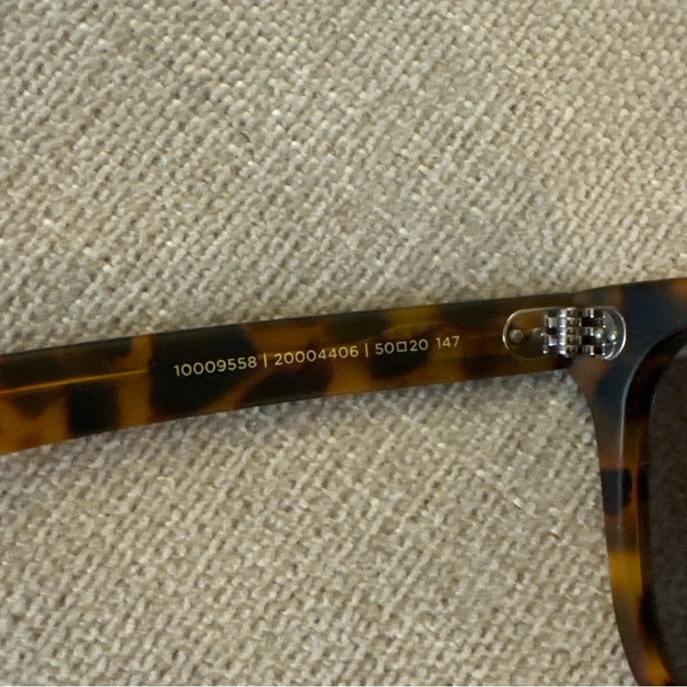 TOMS MEMPHIS 201 MATTE TORTOISE